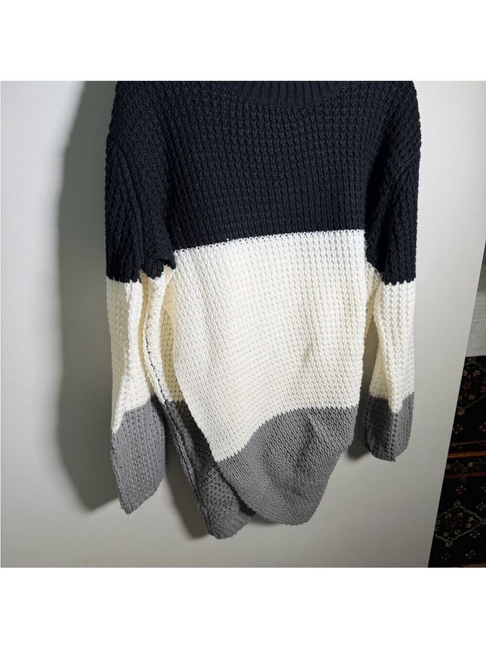Chic Soul Colorblock Knit Sweater Black White Gray - Picture 3 of 8